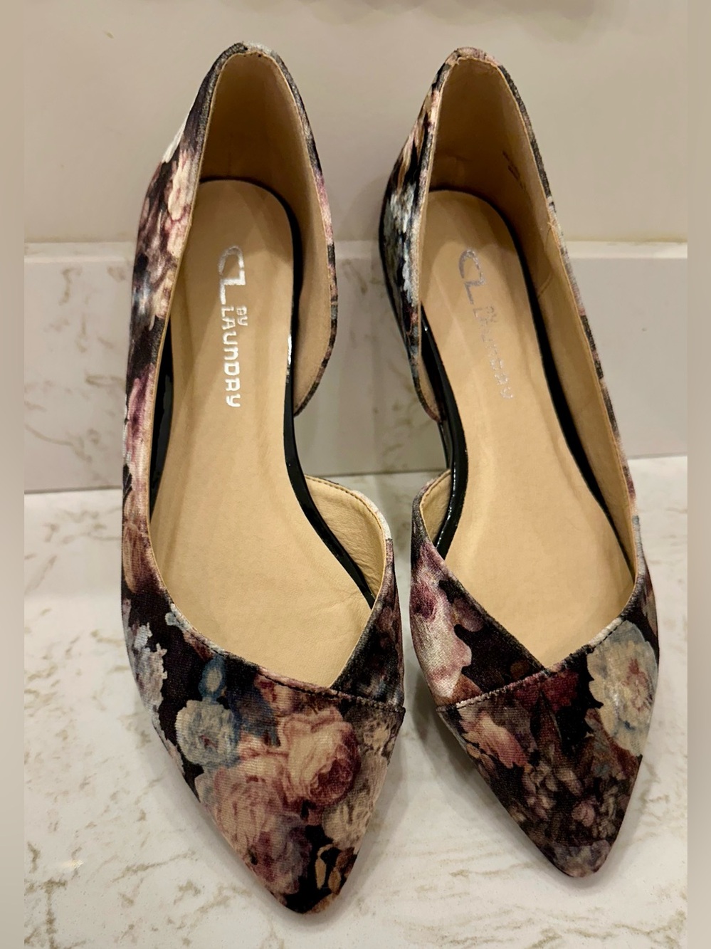 CL by Laundry Hiromi Black Floral Print Velvet D'Orsay Flats 6.5 - Picture 3 of 12